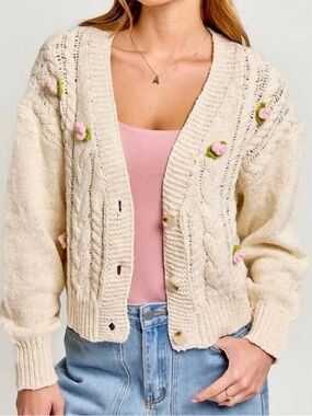 Le Lis Women’s Claire pink Roses Knitted Sweater Cardigan cable knit cropped L